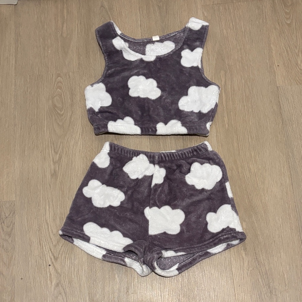Cloud Print Pajama Set - Gray and White